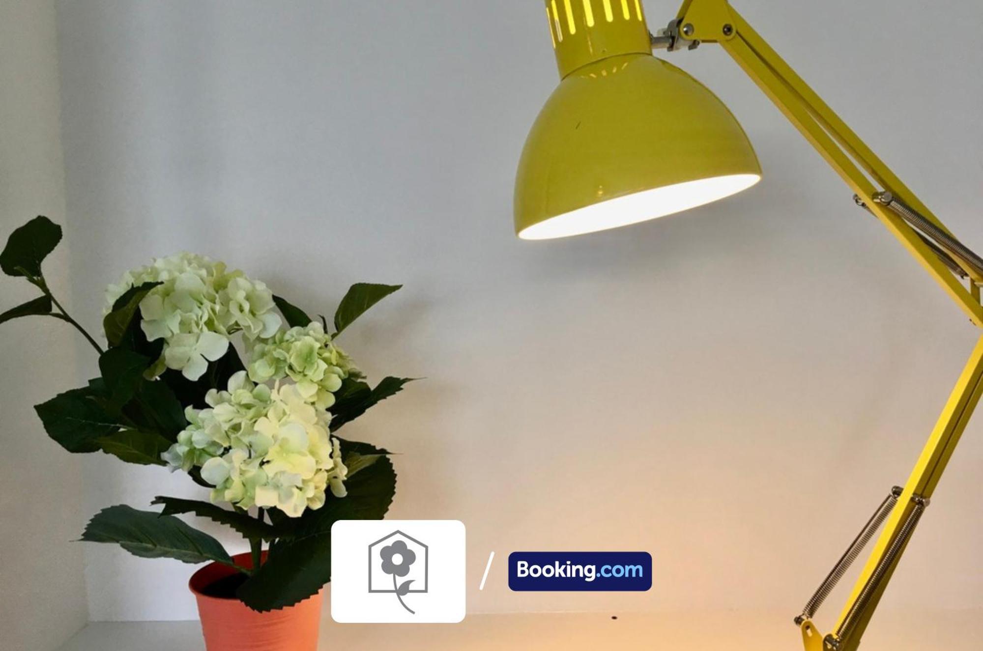 Netley Village Apartment By Your Stay Solutions Short Lets & Serviced Accommodation Netley Southampton With Free Wi-Fi Хамбъл Екстериор снимка